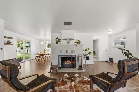 355 E Beacon Light Rd, Eagle, ID 83616 photo 8