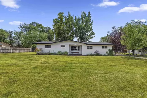 355 E Beacon Light Rd, Eagle, ID 83616 photo 1
