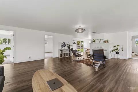 355 E Beacon Light Rd, Eagle, ID 83616 photo 6
