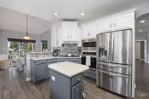 Kitchen - 3716 N 2544 E, Twin Falls, ID 83301 photo 4 of 5