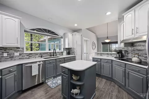 Kitchen - 3716 N 2544 E, Twin Falls, ID 83301 photo 1 of 5