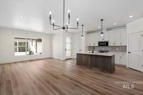 768 S Calhoun Ln, Star, ID 83669 photo 8