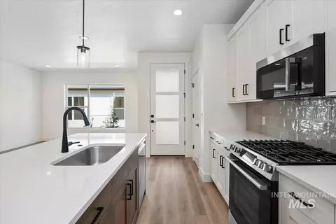 768 S Calhoun Ln, Star, ID 83669 photo 14