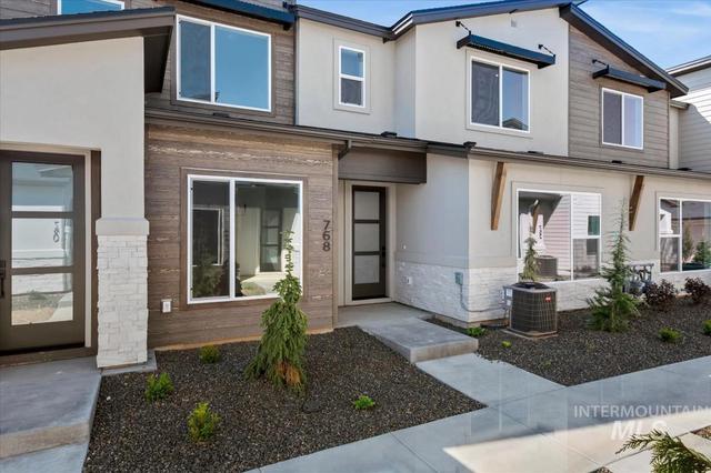 768 S Calhoun Ln, Star, ID 83669