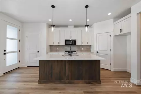 768 S Calhoun Ln, Star, ID 83669 photo 12