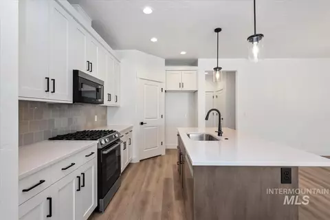 768 S Calhoun Ln, Star, ID 83669 photo 13