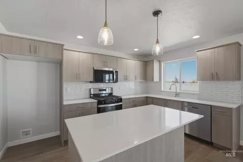 Kitchen - 7284 W Trumbull Ct, Eagle, ID 83616 photo 2 of 5