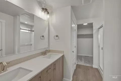 Entry Way - 7284 W Trumbull Ct, Eagle, ID 83616 photo 5 of 6