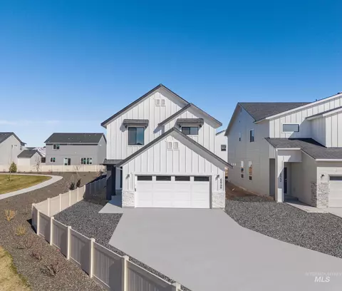 7470 W Trumbull Ct, Eagle, ID 83616