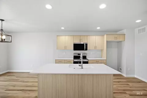 Kitchen - 7434 W Trumbull Ct, Eagle, ID 83616 photo 1 of 2