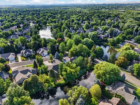 View/Area - 1670 S Willow Lake Way, Eagle, ID 83616 photo 5 of 5