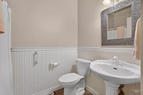 Bath - 1670 S Willow Lake Way, Eagle, ID 83616 photo 5 of 7