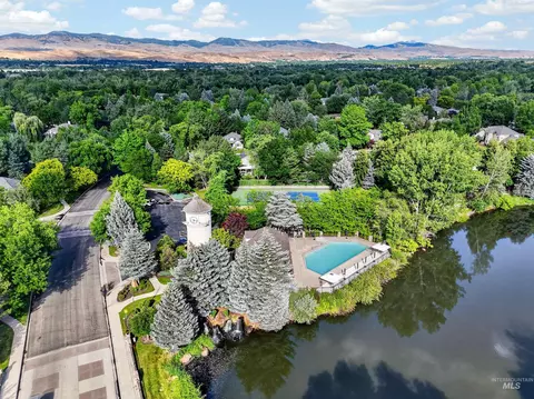 View/Area - 1670 S Willow Lake Way, Eagle, ID 83616 photo 3 of 5