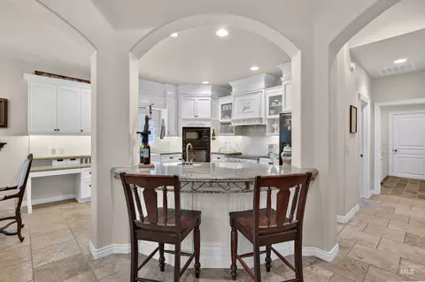 Kitchen - 1670 S Willow Lake Way, Eagle, ID 83616 photo 1 of 4