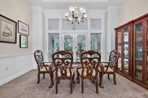 Dining - 1670 S Willow Lake Way, Eagle, ID 83616 photo 2 of 3