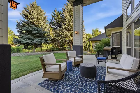 Exterior - 1100 S Arbor Island Way, Eagle, ID 83616 photo 4 of 7