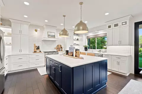 Kitchen - 1100 S Arbor Island Way, Eagle, ID 83616 photo 1 of 5