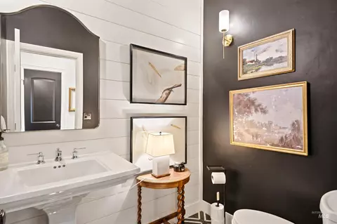 Bath - 1100 S Arbor Island Way, Eagle, ID 83616 photo 4 of 5