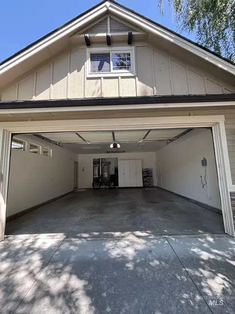 Other - 830 E Thunderbird Ct, Eagle, ID 83616 photo 6 of 9