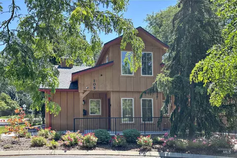 Exterior - 830 E Thunderbird Ct, Eagle, ID 83616 photo 8 of 10