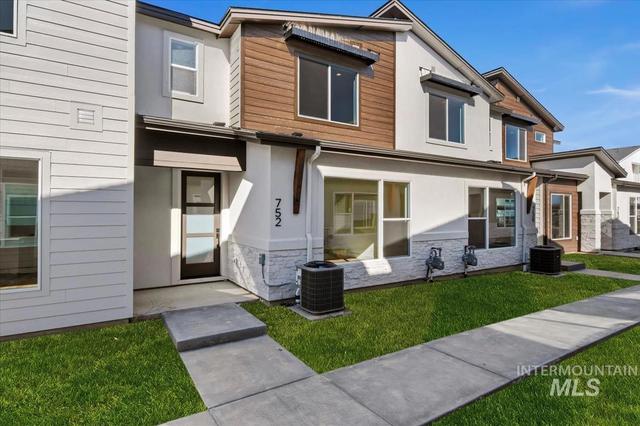 752 S Calhoun Ln, Star, ID 83669