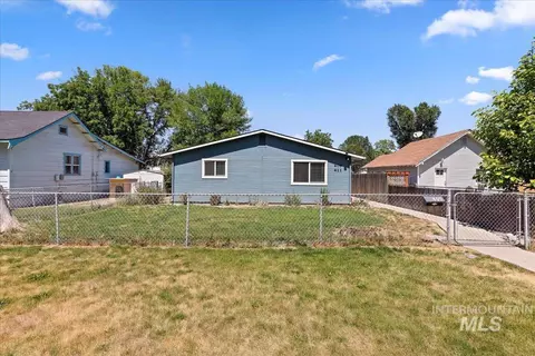 409 17th Ave N, Nampa, ID 83687