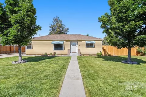 603 S Olive, Nampa, ID 83686