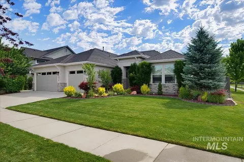 5824 S Astoria Ave, Meridian, ID 83642
