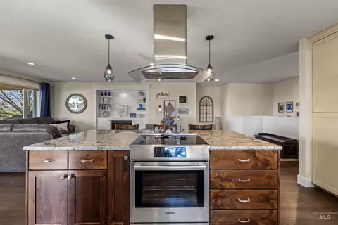 Kitchen - 20796 Lowell Rd, Caldwell, ID 83607 photo 7 of 8