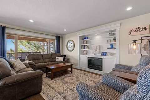 Living - 20796 Lowell Rd, Caldwell, ID 83607 photo 2 of 3