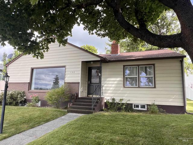 132 W Ash St, Genesee, ID 83832