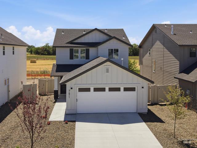 920 Thunderbolt St, Mountain Home, ID 83647