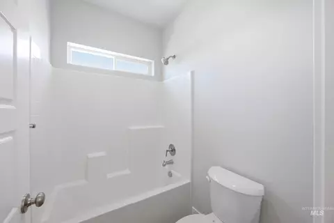 Bath - 7272 W Trumbull Ct, Eagle, ID 83616 photo 5 of 7