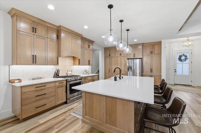 2590 E Mcintosh Ct, Emmett, ID 83617
