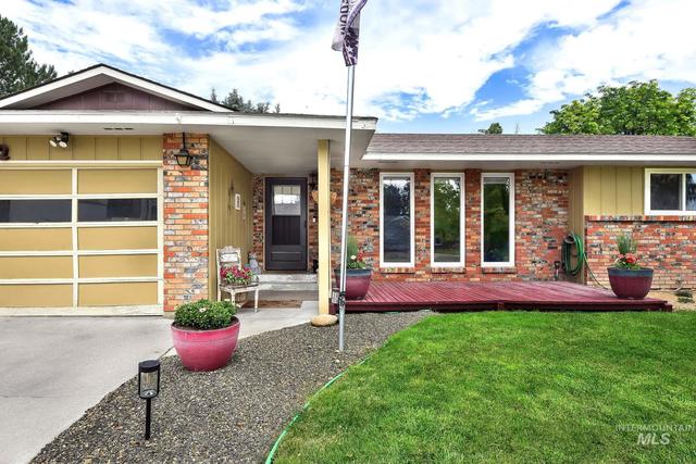 902 Bonnie Brae Dr, Nampa, ID 83651