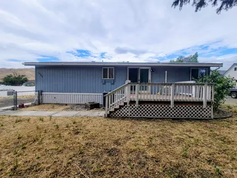 1380 Poplar St, Clarkston, WA 99403