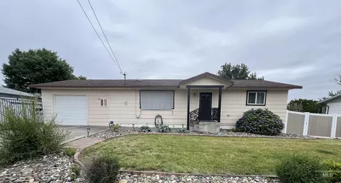 2133 10th Ave, Clarkston, WA 99403