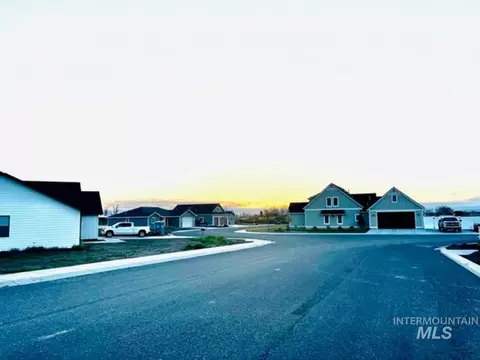119 Tuscan Dr, Heyburn, ID 83336