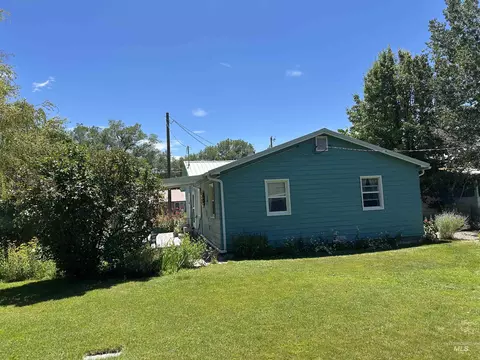 Exterior - 604 8th Ave E, Jerome, ID 83338 photo 3 of 11