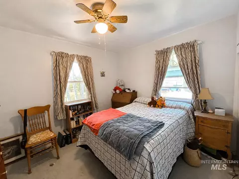 Bedroom - 604 8th Ave E, Jerome, ID 83338 photo 1 of 2