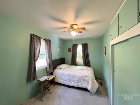 Bedroom - 604 8th Ave E, Jerome, ID 83338 photo 2 of 2