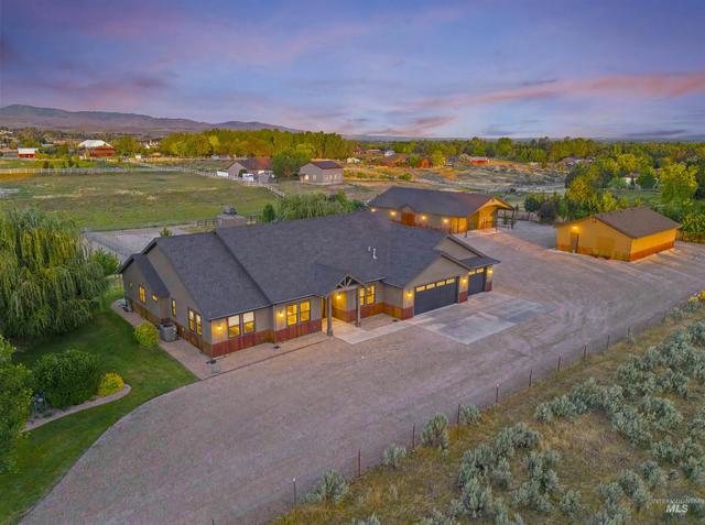 653 W Heikes Ln, Eagle, ID 83616