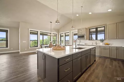 653 W Heikes Ln, Eagle, ID 83616 photo 10