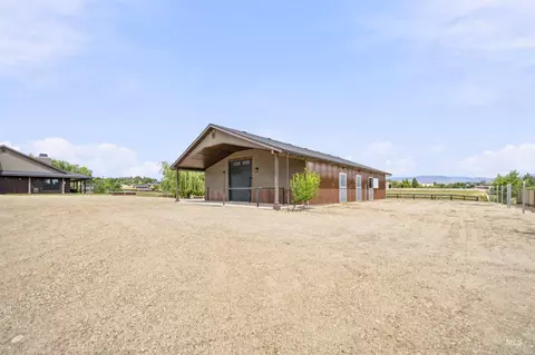 653 W Heikes Ln, Eagle, ID 83616 photo 32
