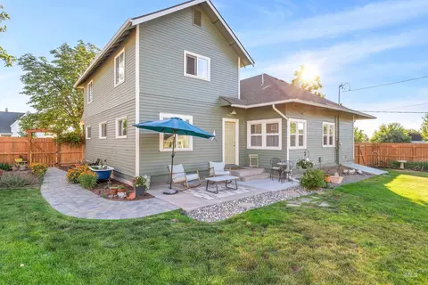 Exterior - 226 9th Ave N, Buhl, ID 83316 photo 9 of 14