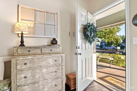 Entry Way - 226 9th Ave N, Buhl, ID 83316 photo 1 of 6