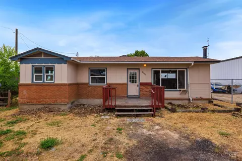 8380 Florence St, Letha, ID 83636