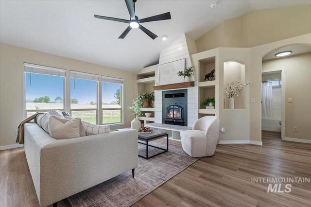12840 Quail Run Ln, Caldwell, ID 83607
