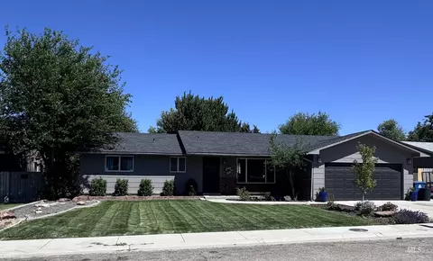 1711 Sandalwood Dr, Caldwell, ID 83605