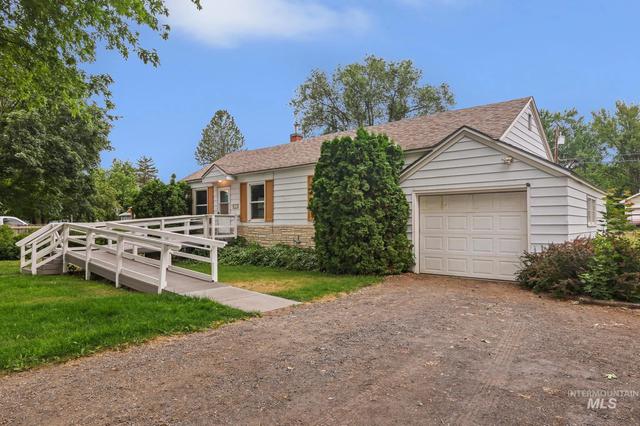356 E Avenue B, Wendell, ID 83355